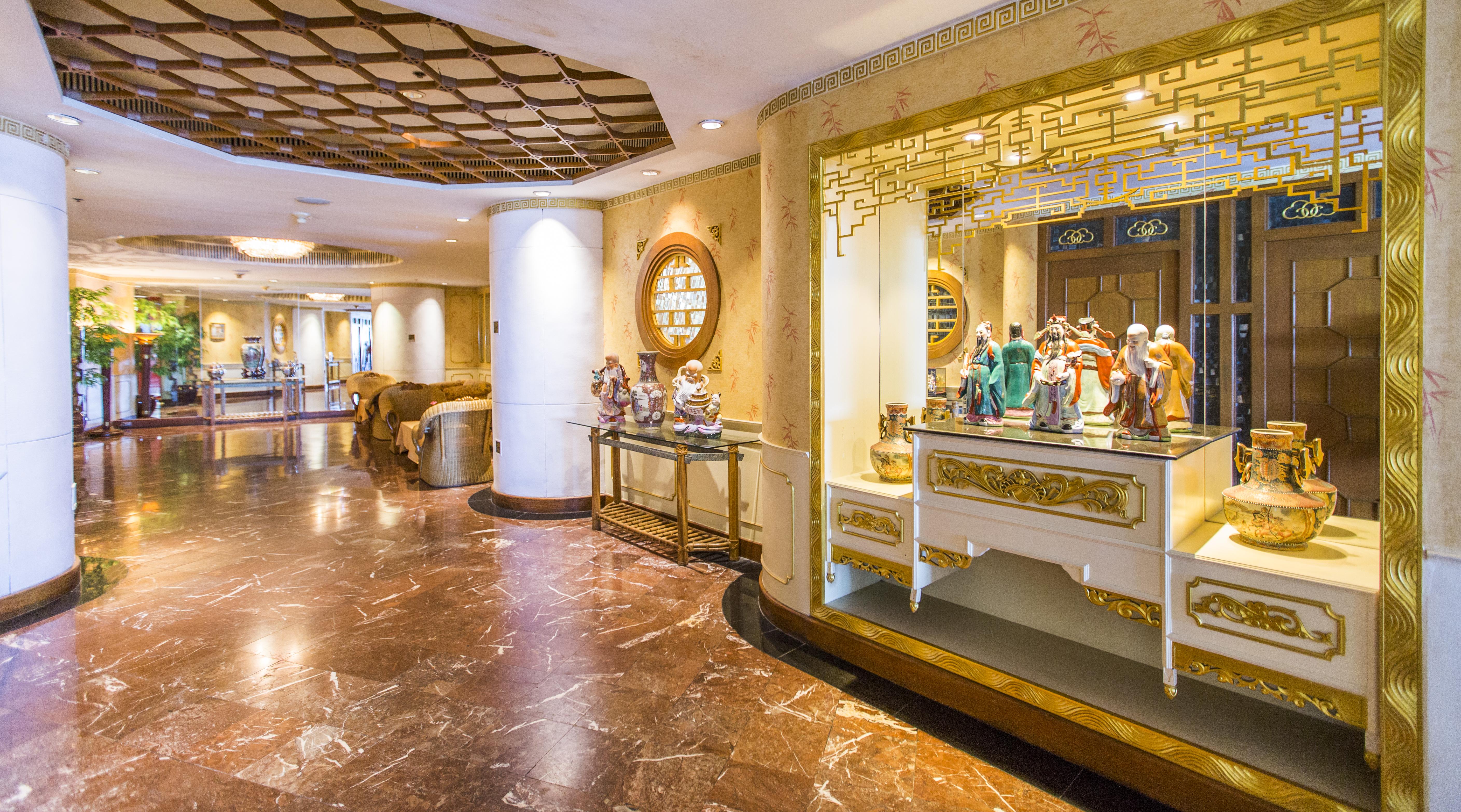 Montien Riverside Hotel Bangkok Exterior foto Lobby