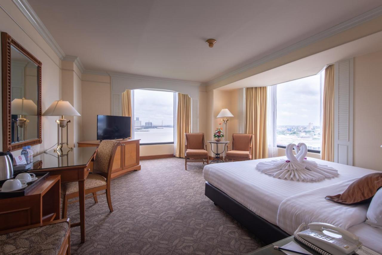 Montien Riverside Hotel Bangkok Exterior foto Deluxe Room